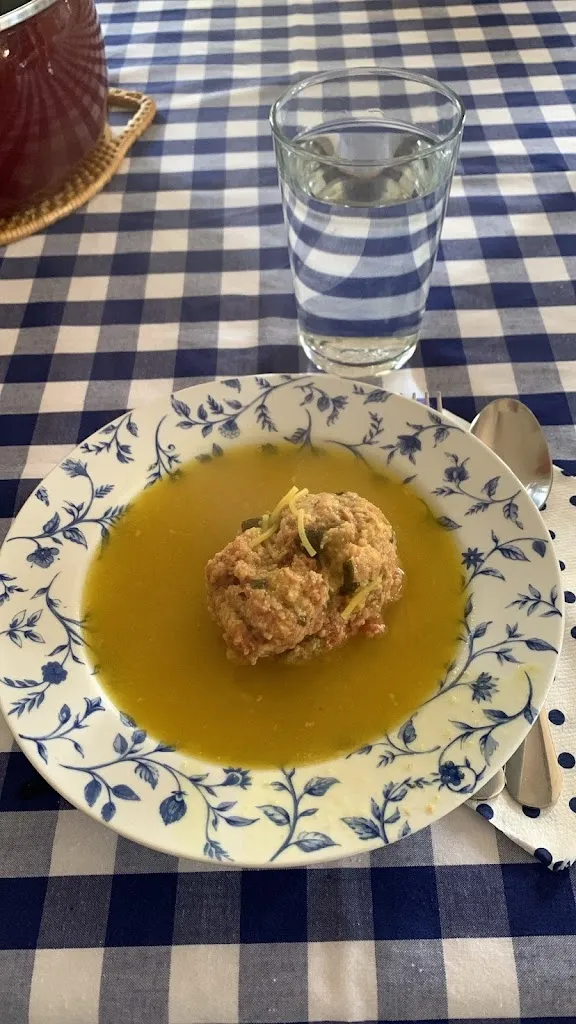 marga martínez_Bar la ese_Banyeres de Mariola_recensione