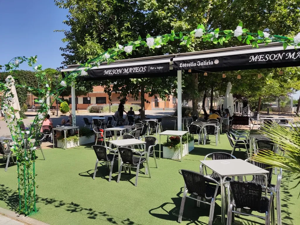 Mesón Mateos restaurant in Marchamalo