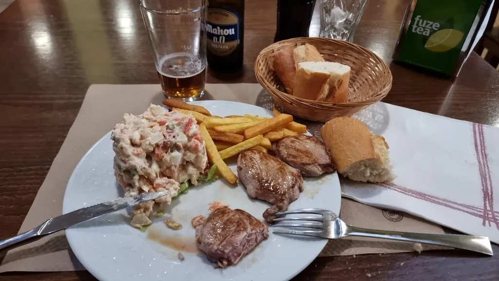 Pablo Jose Romon Pacheco (Mi Padre es Dios.)_Restaurante Elena_Marchamalo_review