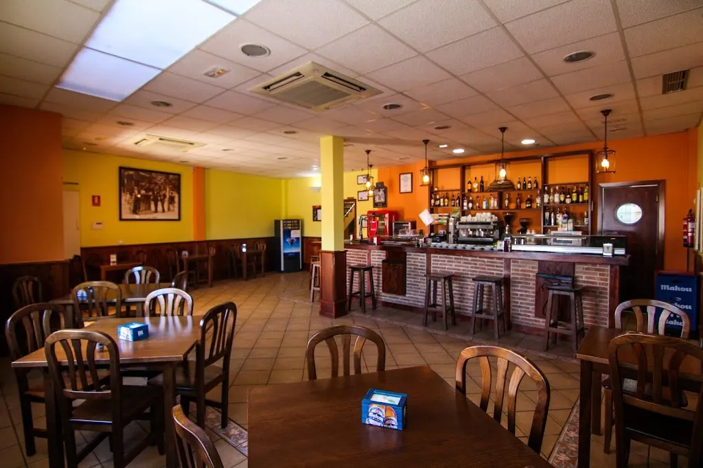 Restaurante Elena_Marchamalo_slider_image_1