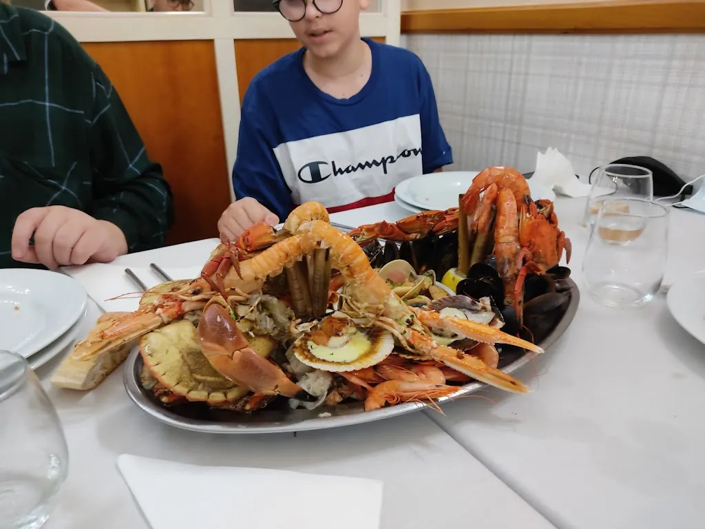 CÍRCULOS CAFETERÍA RESTAURANTE_Banyeres de Mariola_slider_image_3