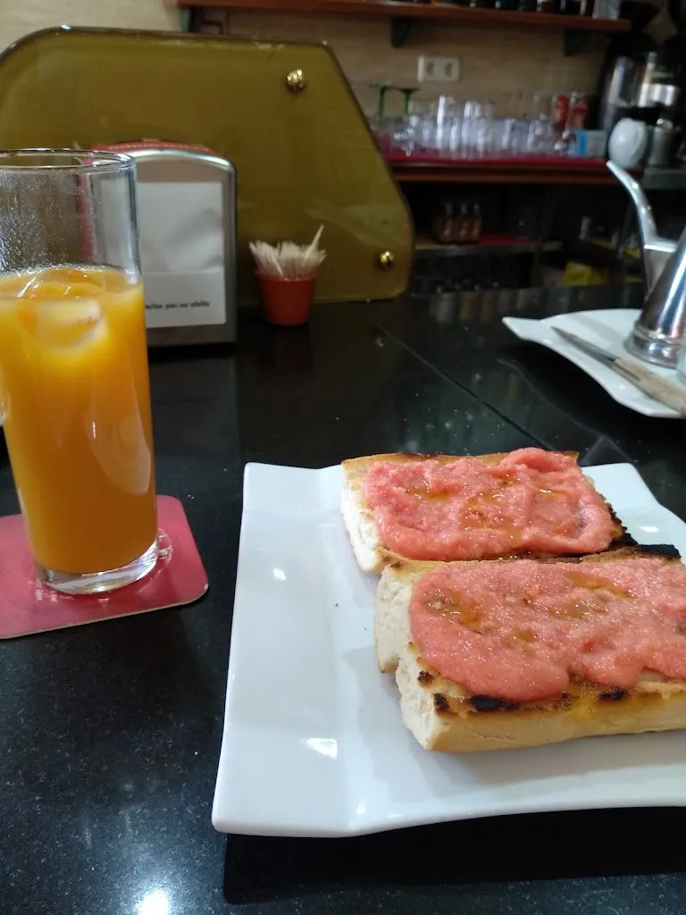 Ángeles LV_Bar Bulevar_Marchamalo_review