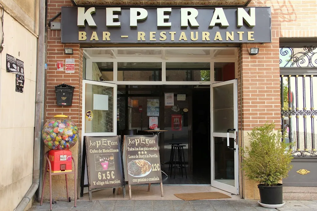 bar restaurante keperan restaurant in Marchamalo