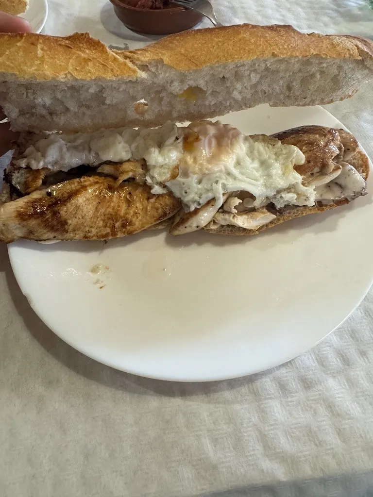 kiko_rr_BAR RESTAURANTE MI TIERRA_Olmeda de Cobeta_review