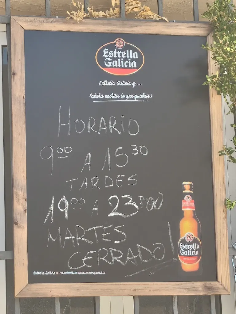 Menu_Bar La Plaza_Peralejos de las Truchas_image_1