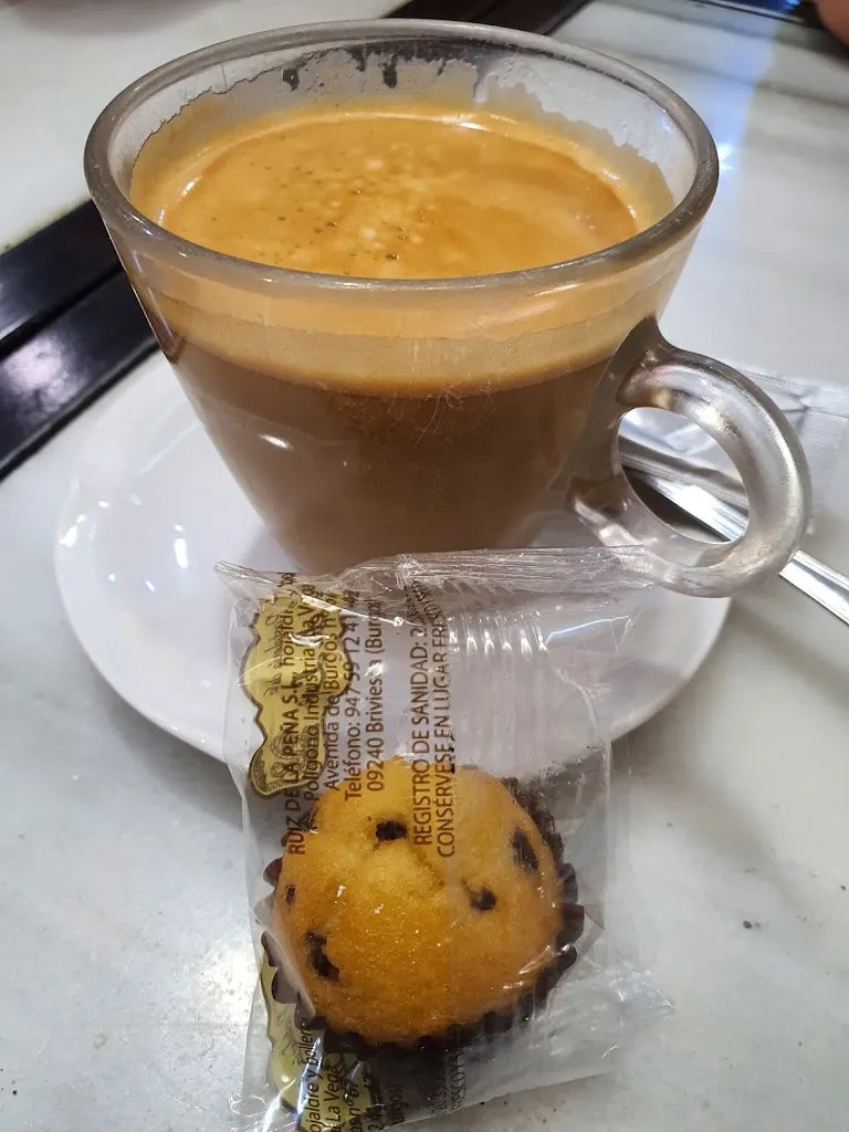 Sabrina Fenn_Bar tapas La Comarca_Pastrana_review