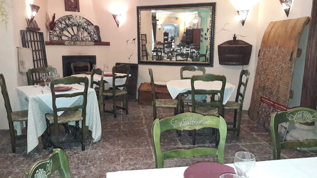 Restaurante La Fuente Permanente restaurant in Pastrana