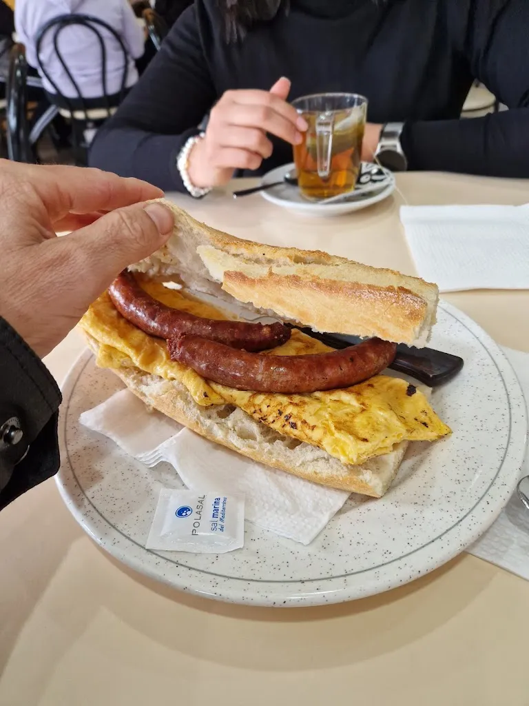 Noche y Día_Banyeres de Mariola_slider_image_3