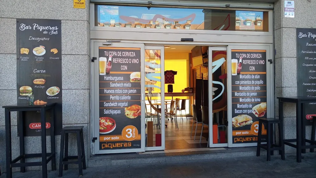 Bar cafetería Piqueras_Piqueras_slider_image_3