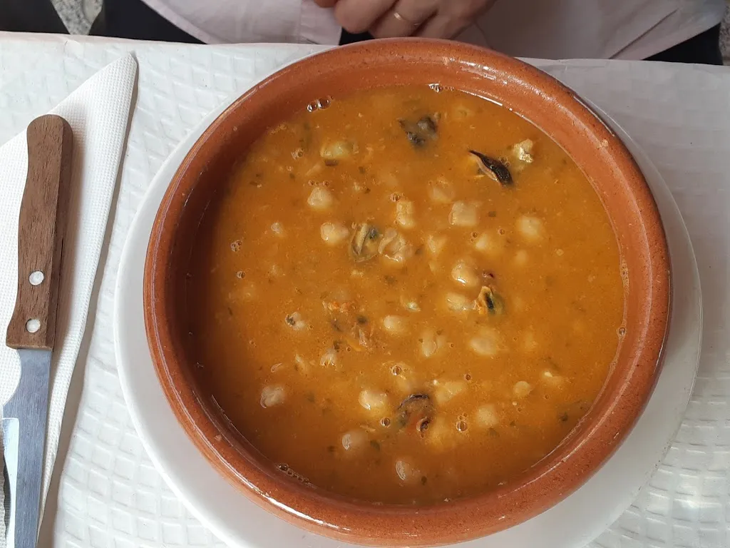 Menu_Bar Restaurante El Refugio Del Abuelo. Terraza De Verano, Piscina._Puebla de Beleña_image_8