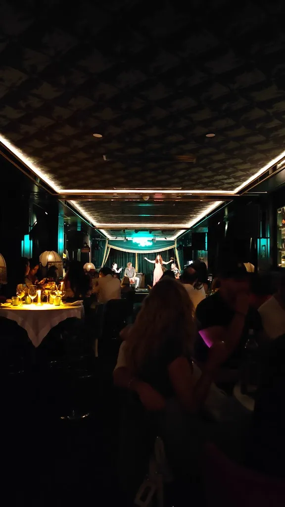 Hossam AlKashgari_Amazónico_Pobo de Dueñas El_review