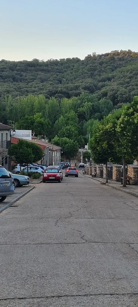 Marta Marina_Bar centro cultural_Retiendas_review