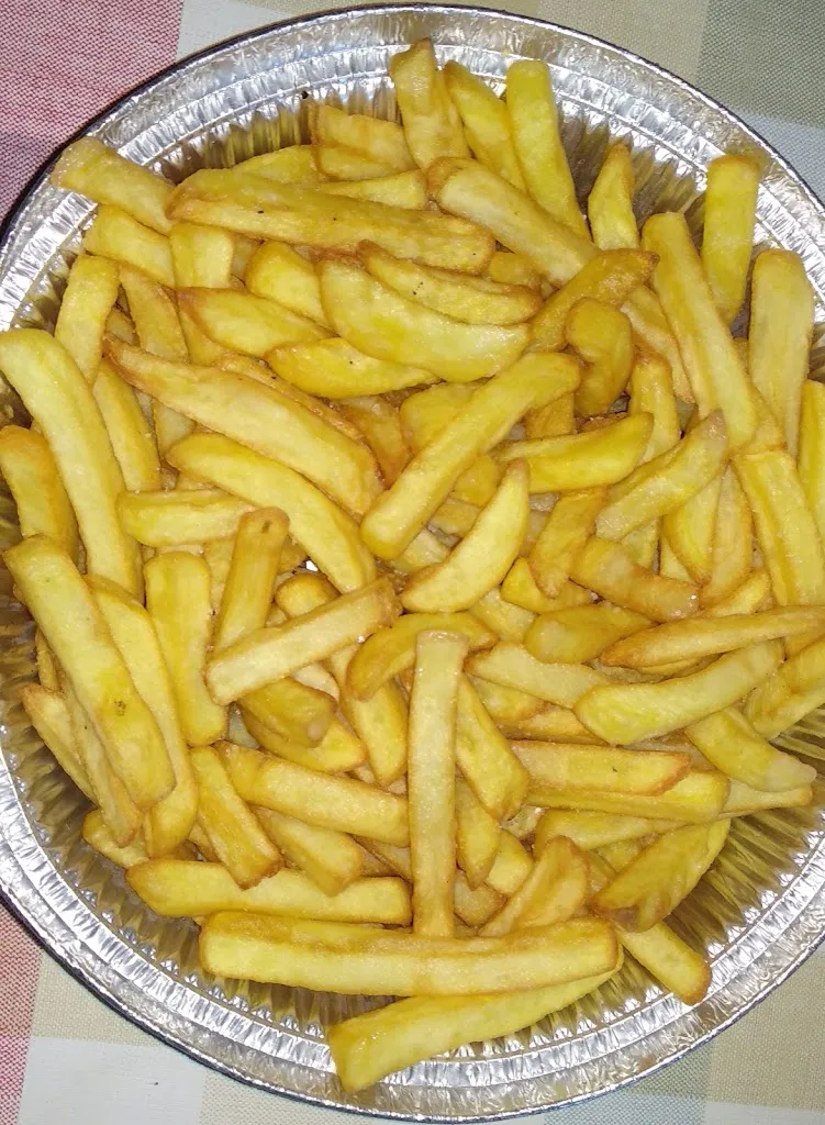 Alberto González_Golden Chicken_Recuenco El_review