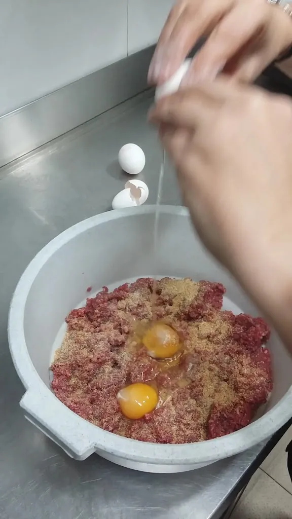 Golden Chicken_Recuenco El_slider_image_2