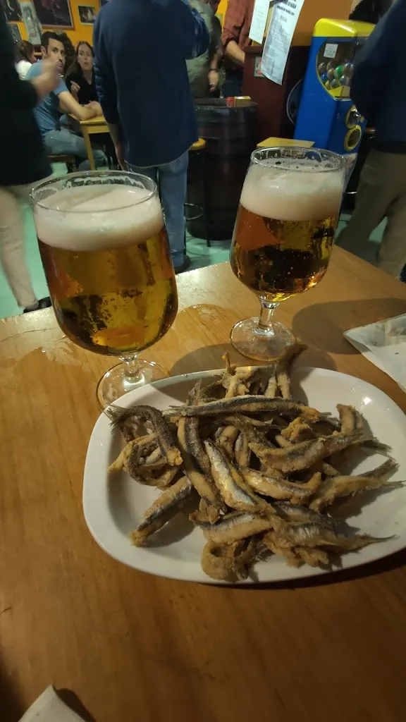 Vag Costa_𝔹𝕒𝕣 𝔼𝕝 ℝ𝕚𝕟𝕔𝕠́𝕟 𝔻𝕖 ℂ𝕙𝕒𝕣𝕝𝕚_Robledo de Corpes_review