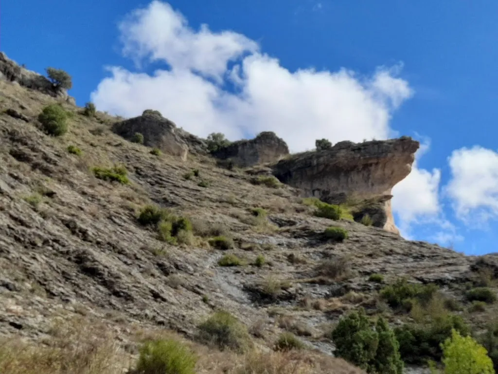 Martina Mar_Centro Social / Bar - Santamera_Riofrío del Llano_review