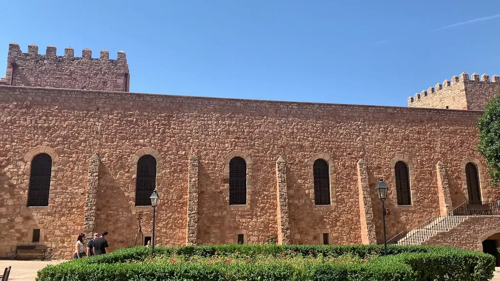 Castle of the Bishops of Sigüenza restaurant in Paredes de Sigüenza