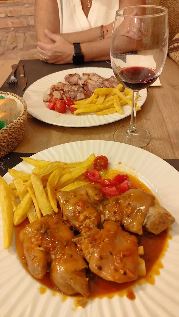 Martin Lobo Palomar_Taberna La Ronda_Paredes de Sigüenza_review