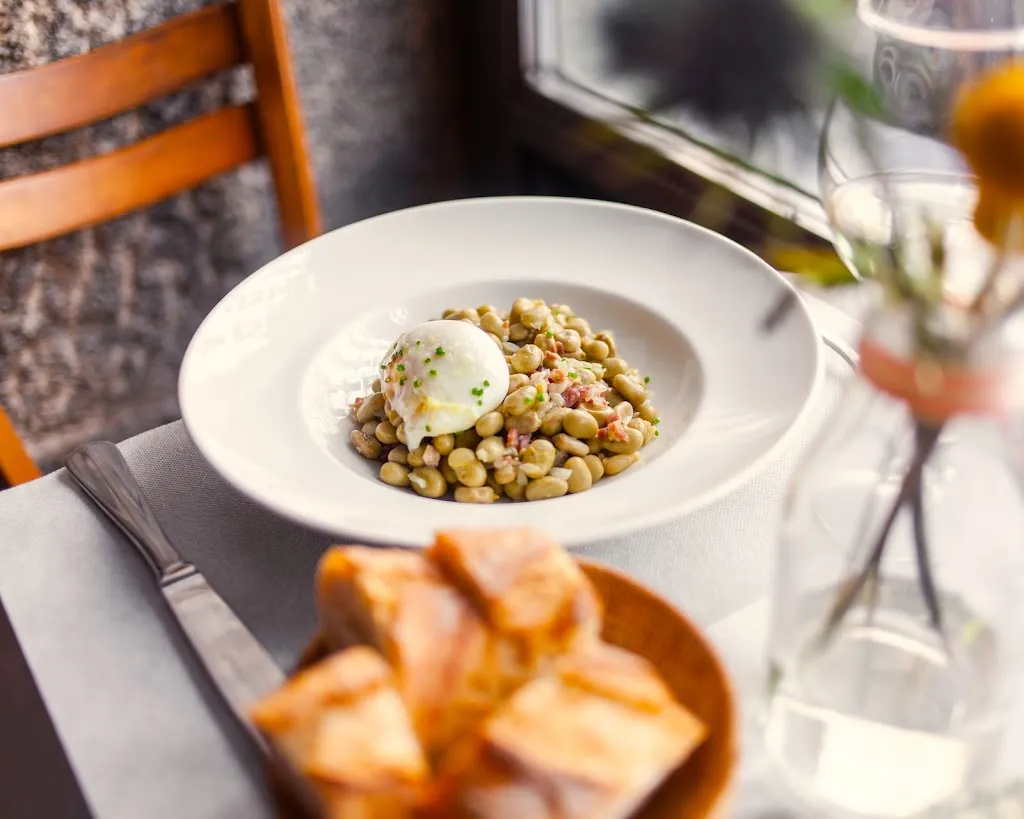 Le Petit_Capela A_slider_image_2