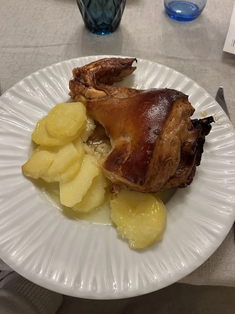 Lara cerrato_Restaurante Asador Medieval_Paredes de Sigüenza_review