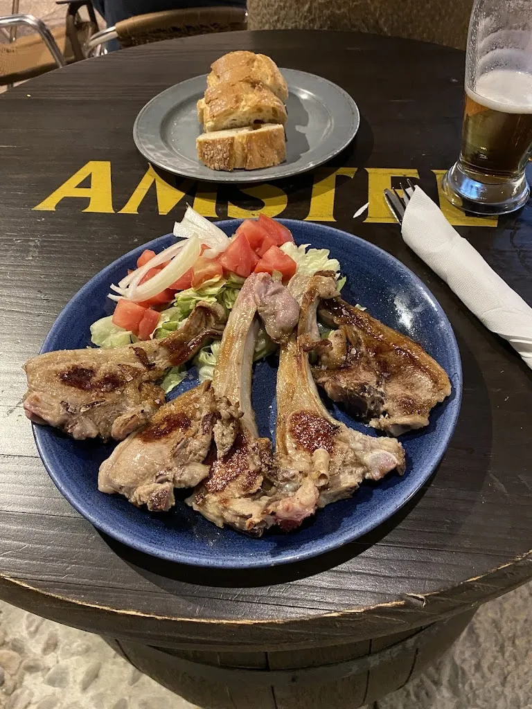 Lawrence Palmer_Mesón Los Soportales_Paredes de Sigüenza_recensione