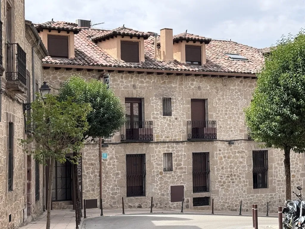 JL G_Hotel El Doncel_Paredes de Sigüenza_recensione