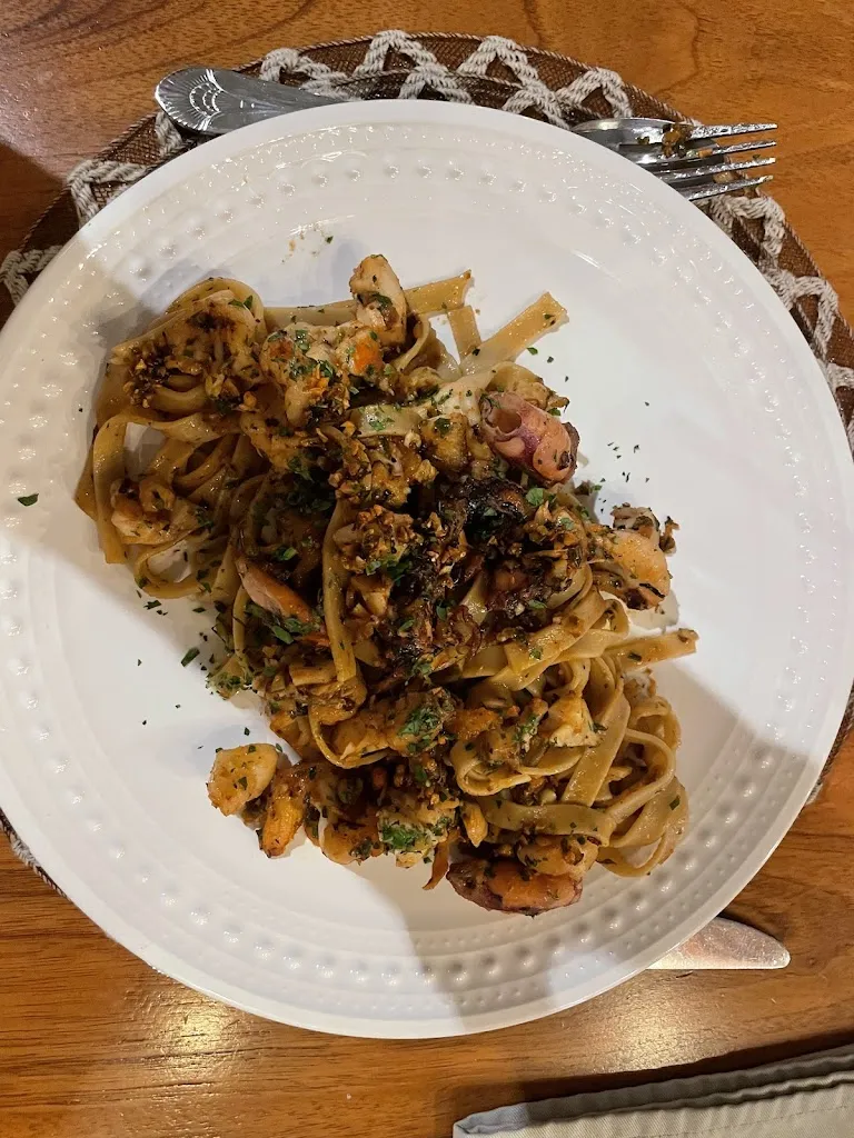 G P_Nazca Esencia Restaurant_Galápagos_review