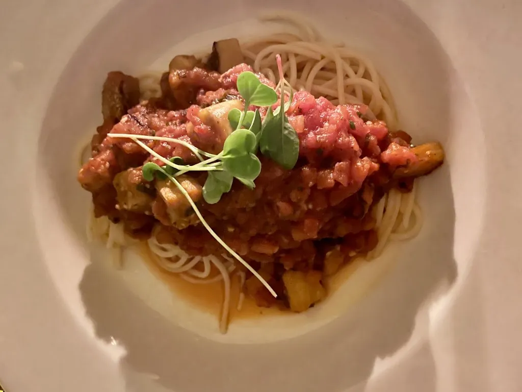 Menu_Finch Bay Restaurante_Galápagos_image_1