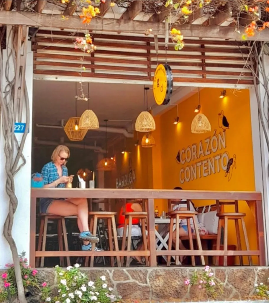 Galapagos Deli restaurant in Galápagos