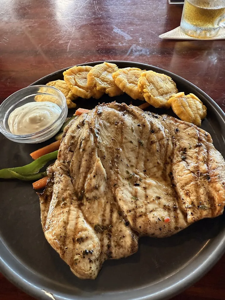 Paulina Tran_PLAZA EL JARDÍN GALÁPAGOS_Galápagos_review