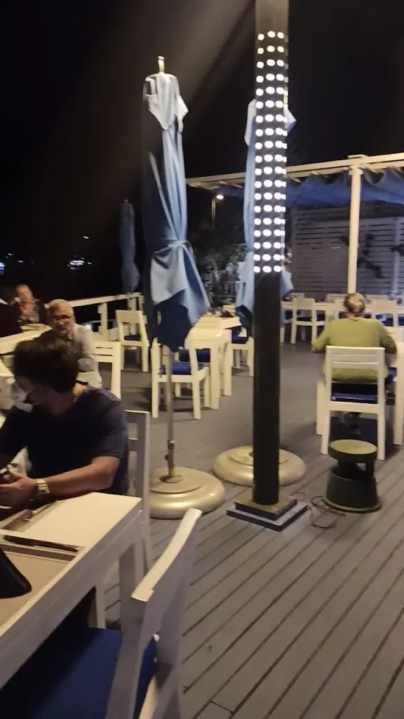 Bahía Mar_Galápagos_slider_image_2