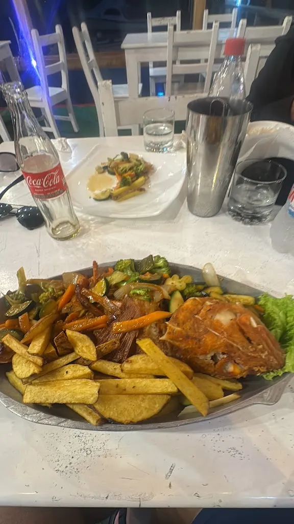 TheRealHugo_Restaurante Red Tuna_Galápagos_review