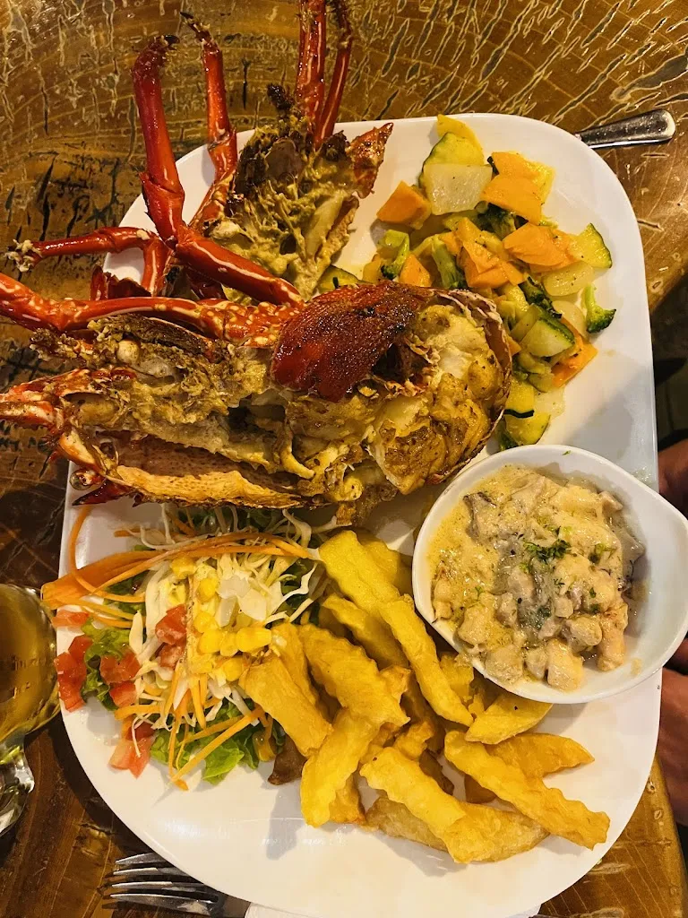 JJ M._The Pier Restaurant & Cevicheria_Galápagos_recensione