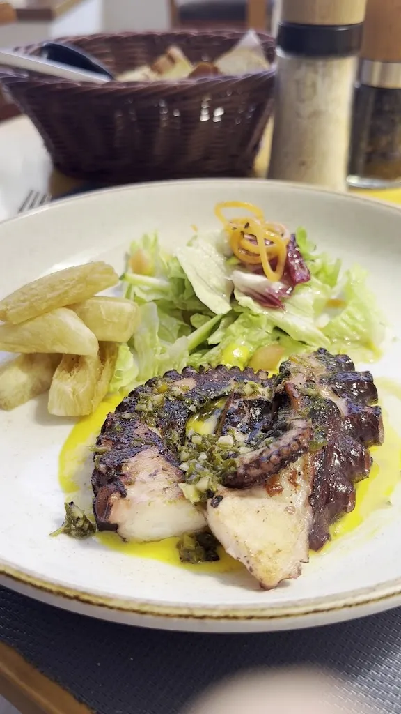 El Muelle de Darwin_Galápagos_slider_image_2