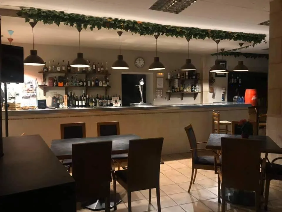 quique blanes_Tierra y Bar_Benifallim_review