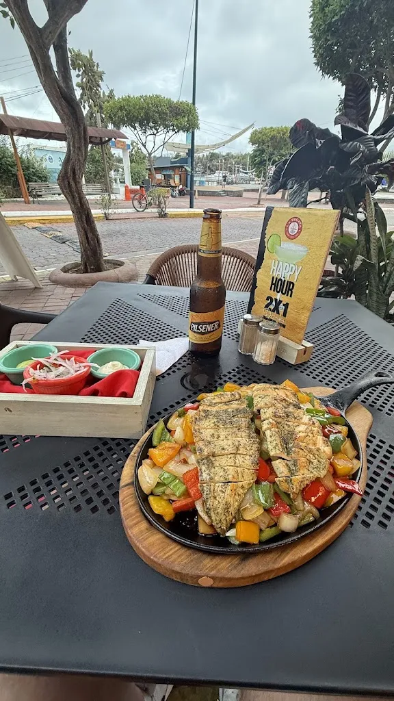 Kev_La Regata_Galápagos_recensione