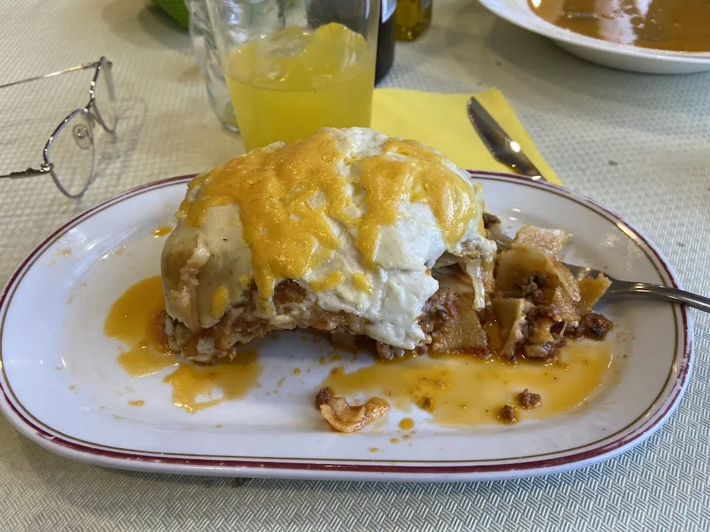 Moni Toapanta_A Lo Grande_Galápagos_review