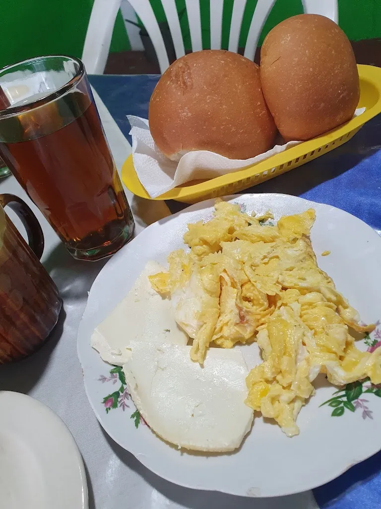 Juanjo Part_The Union Restaurant_Galápagos_review