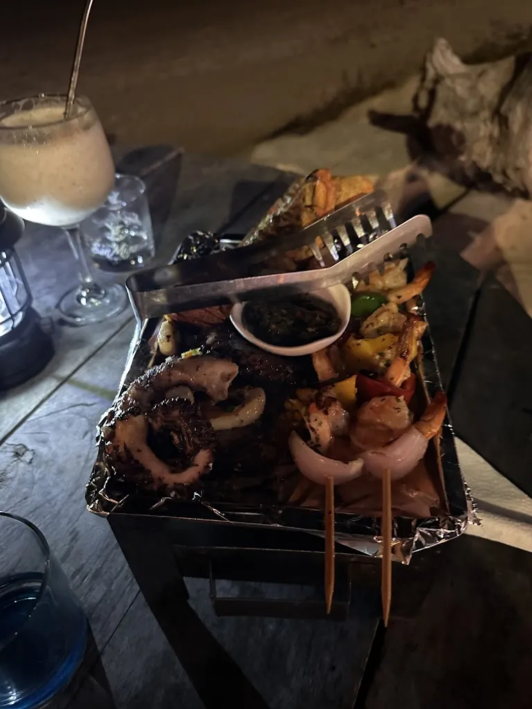 Sarah Schulte_The Beach Galápagos_Galápagos_review