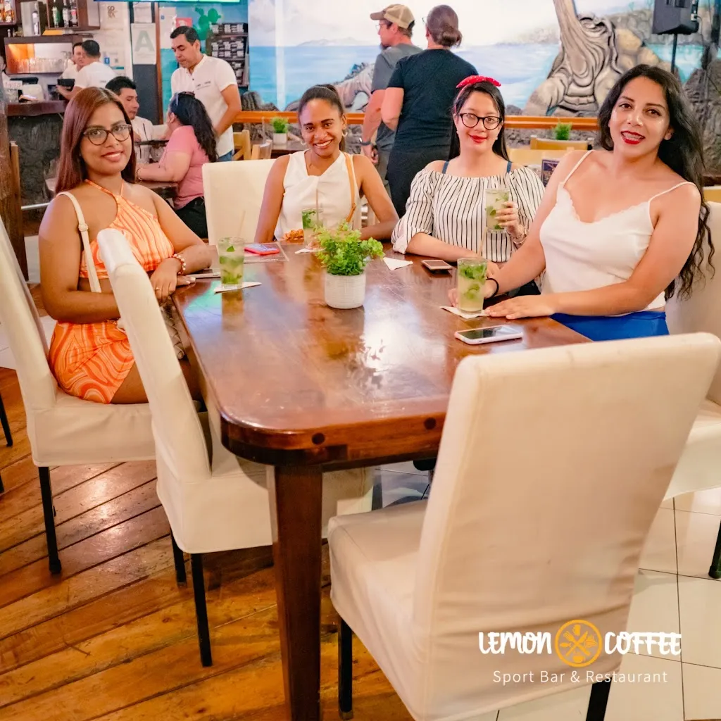 Lemon & Coffee restaurant in Galápagos
