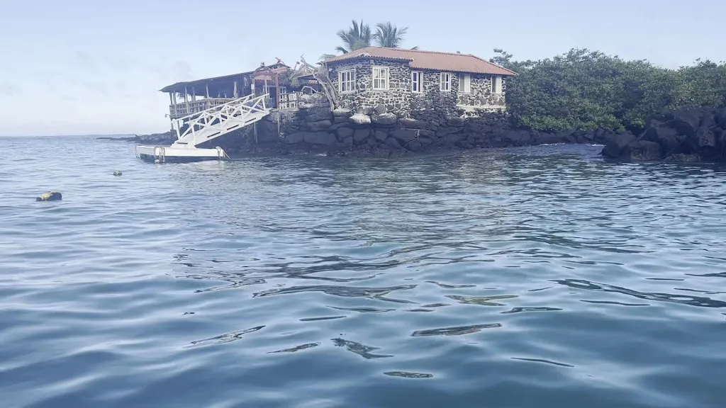 Maria Vizcaino_The Point By Midori_Galápagos_review