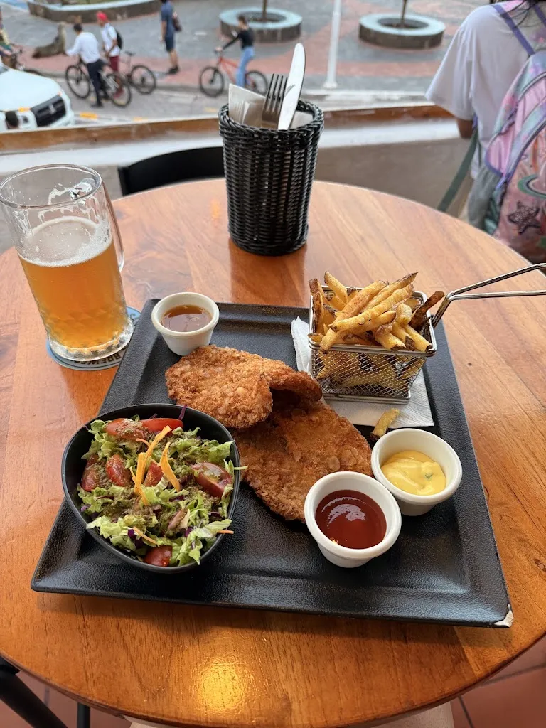 Paulina Tran_Santa Cruz Brewery_Galápagos_recensione