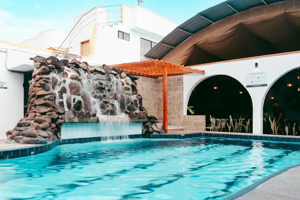 Fernandina Lounge&Bar_Galápagos_slider_image_3