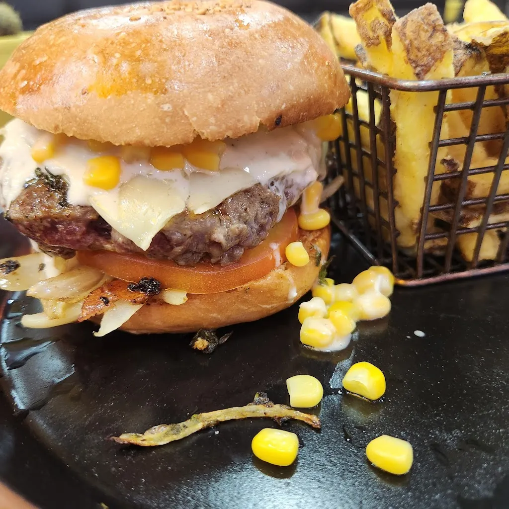 Menu_Cri's Burgers_Galápagos_image_8