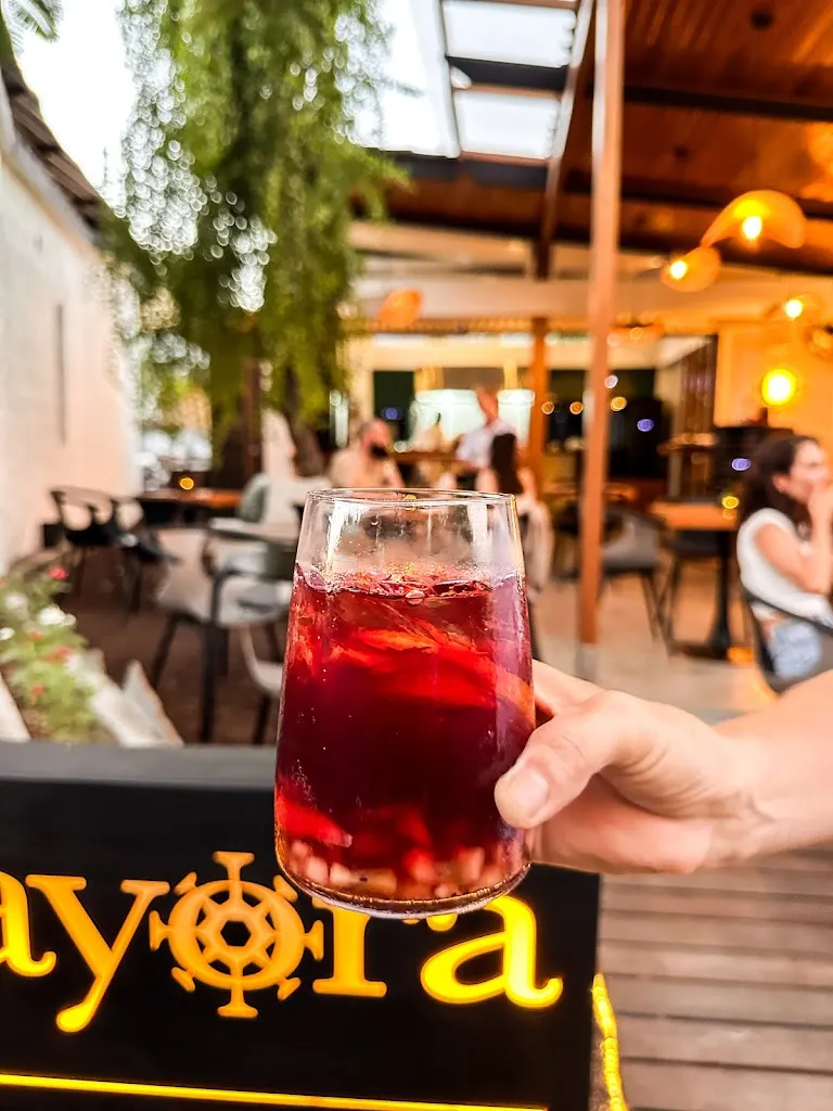 AYORA Resto Wine_Galápagos_slider_image_3