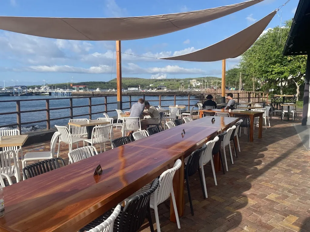 POST OFFICE FOOD & BEER restaurant in Galápagos