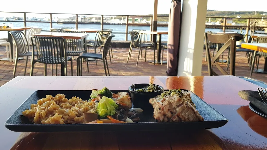 POST OFFICE FOOD & BEER_Galápagos_slider_image_3