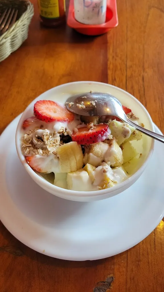 Gaurav Aggarwal_Camila Cafe & Grill_Galápagos_review