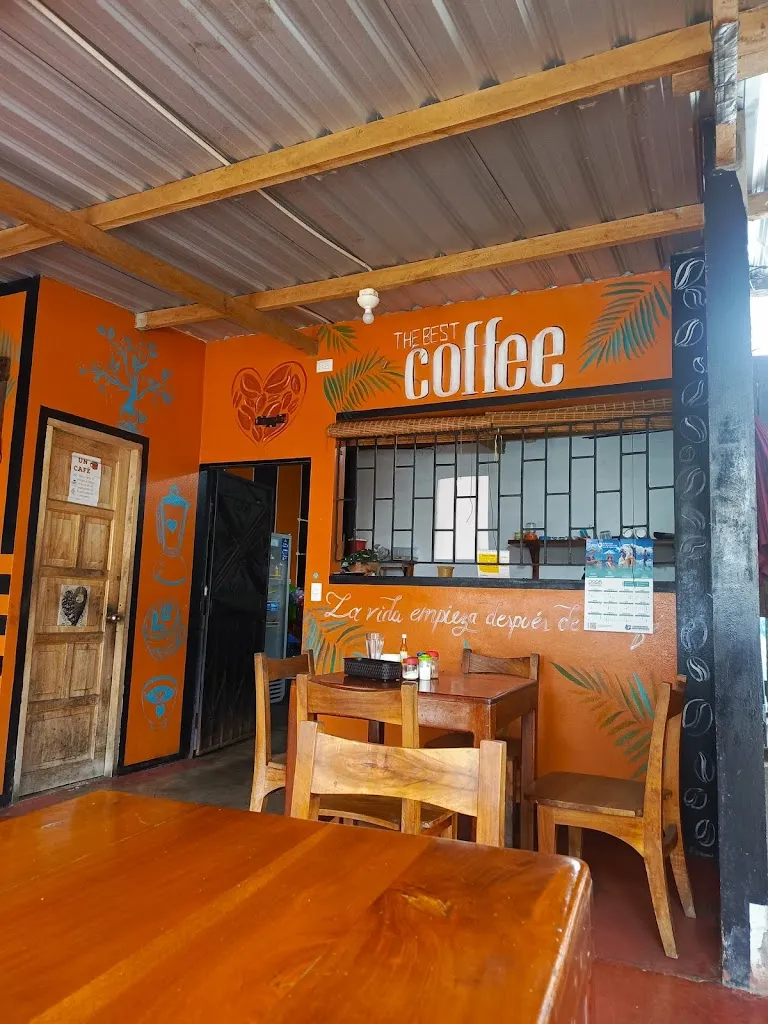 Camila Cafe & Grill_Galápagos_slider_image_1