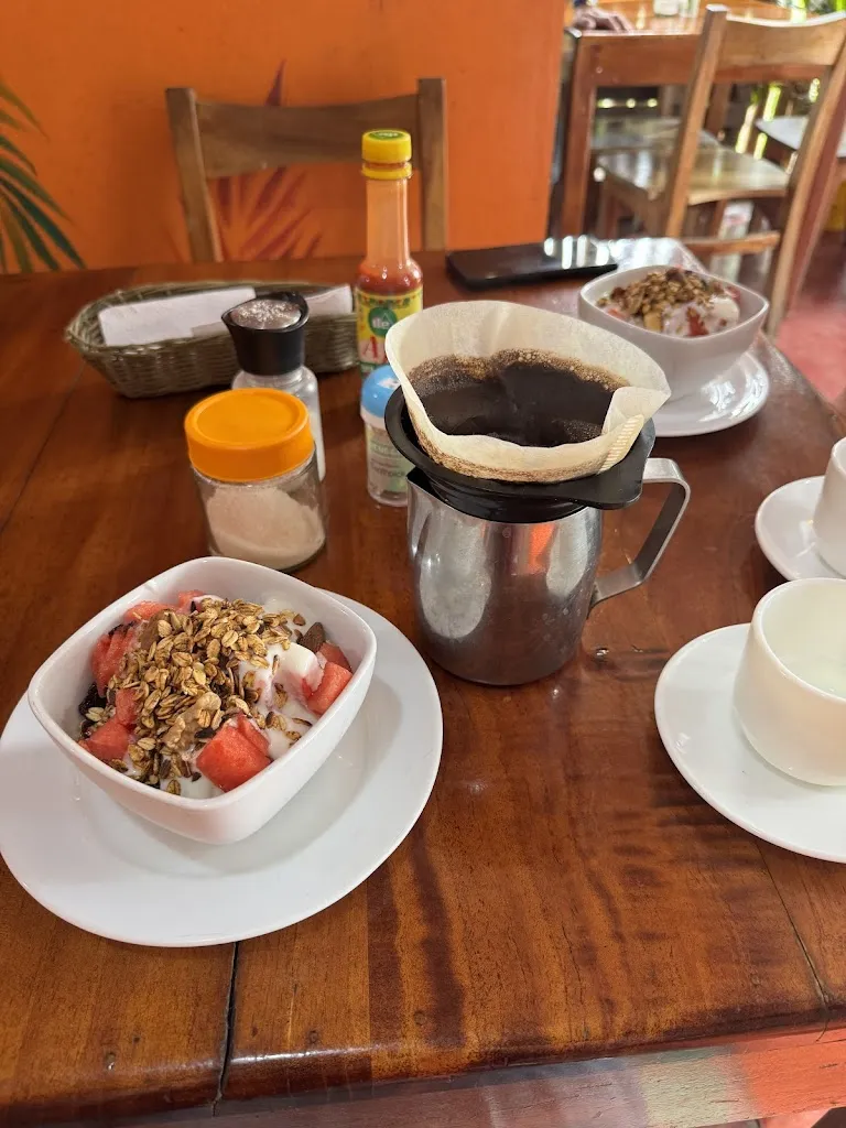 Camila Cafe & Grill_Galápagos_slider_image_2